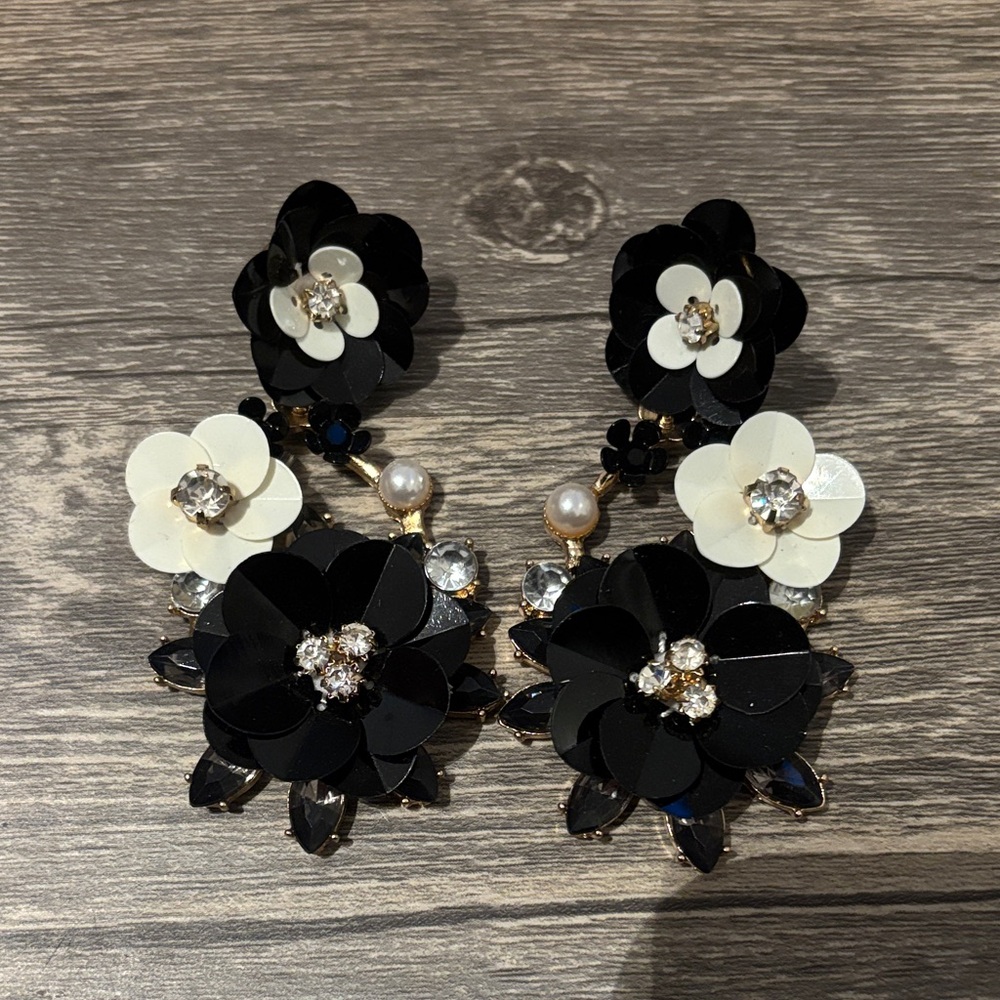 H&M Black and White Floral Earrings